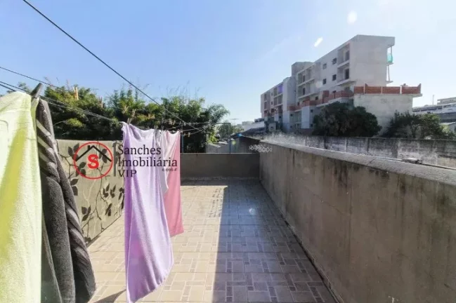 Imagem OPORTUNIDADE. SOBRADO A VENDA NA VILA BELA, PRÓXIMO A SÃO CAETANO COM 4 DORMITÓRIOS E 3 SUÍTES. PISCINA E ÁREA GOURMET COM CHURRASQUEIRA.