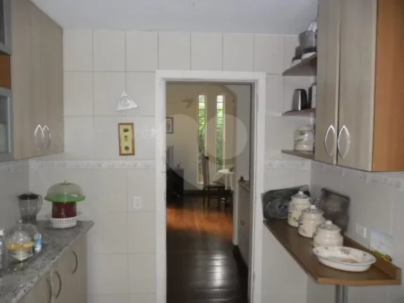 Imagem Sobrado à venda ou para alugar com 4 quartos, sendo 4 suítes, em Butantã, São Paulo - SP