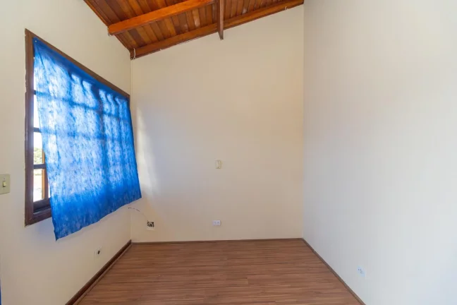 Imagem Sobrado de 3 quartos no bairro Lindóia