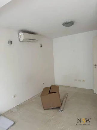 Imagem Casa à venda no Alto de Pinheiros São Paulo SP com 2 suítes, 2 vagas de garagem e 200m².
