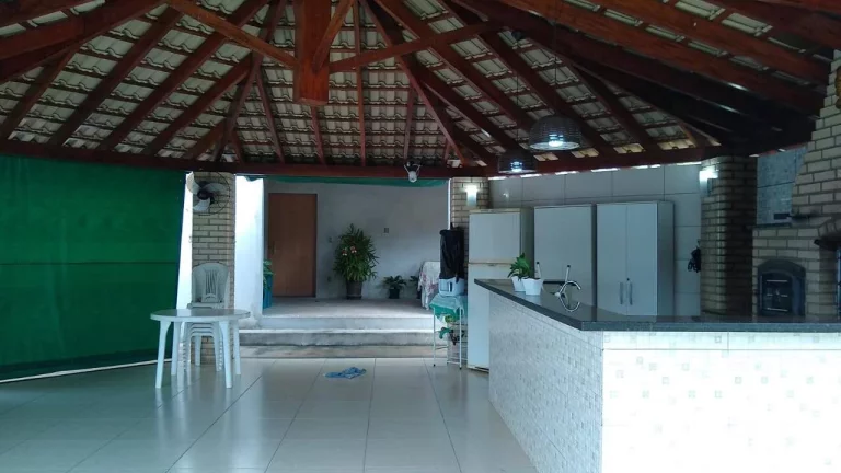 Imagem "Seu Refúgio dos Sonhos: Rancho à Venda no Exclusivo Condomínio Acácias!"