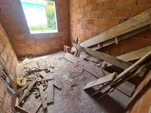 Imagem Casa Duplex em Obras - BH - Mantiqueira - 2 Quartos (2 Suítes) - 2 Vagas