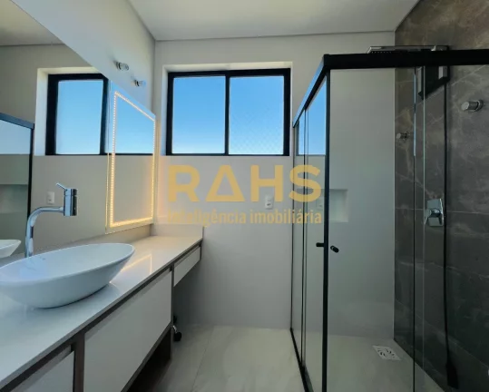 Imagem Excelente cobertura plana com terraço com hidro e linda vista livre, localizada no bairro Santo Ant...