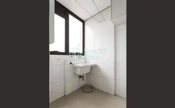 Imagem APARTAMENTO DUPLEX na melhor região de Moema, com excelente espaço de aproveitamento, 2 dormitóri...