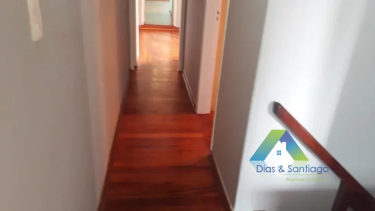 Imagem VENHA MORAR NA ACLIMÇÃO EXCELENTE SOBRADO 3 DORMITORIOS, 2 VAGAS COM EXCELENTE LOCALIZAÇÃO E VALOR !