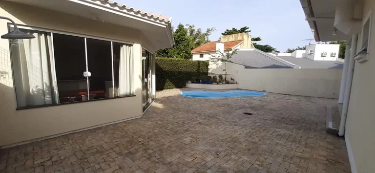 Imagem Casa Alto Padrão para Venda em Florianópolis / SC no bairro Jurerê