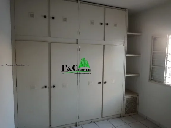 Imagem Casa para Locação em Limeira, Vila Cristóvam, 3 dormitórios, 3 banheiros, 1 vaga