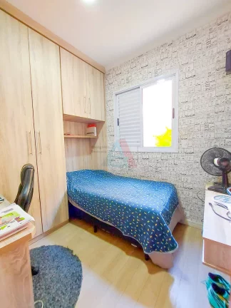 Imagem Lindíssimo apartamento térreo, com quintal e 3 vagas, Vila Caminho do Mar
