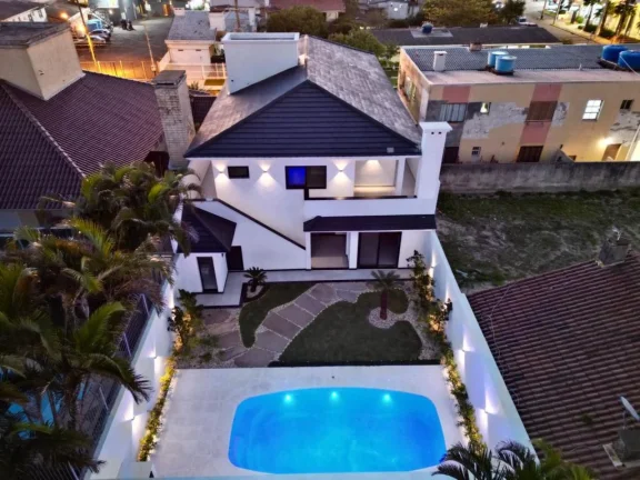 Imagem Sobrado 5 Dormitórios - Bairro Atlantida