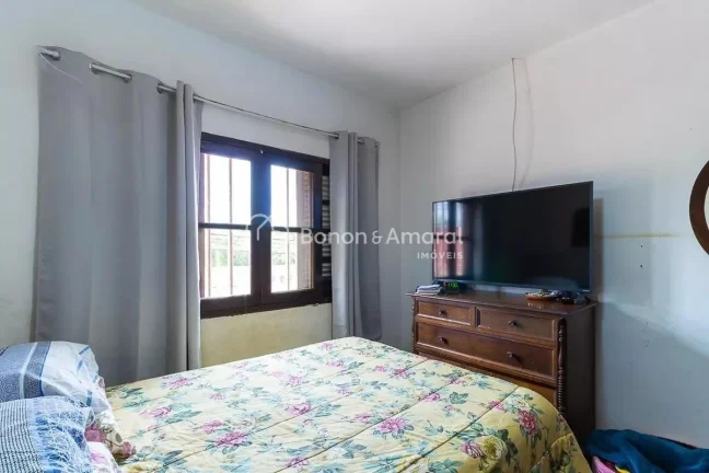Imagem Casa à venda com 214m², 4 quartos e 2 vagas