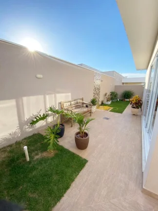 Imagem Casa em condomínio para venda em Valinhos S.P.

Casa nova e maravilhosa no condomínio Villa do Sol...