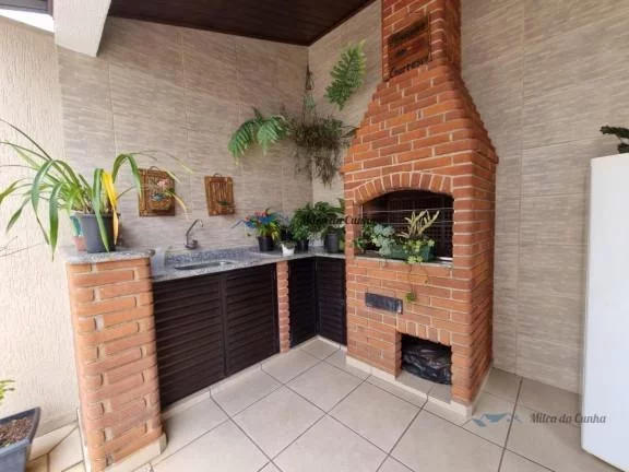 Lindo Sobrado à Venda com 3 dormitórios, 3 suítes, hidromassagem, 5 vagas, Parque Espacial, São Bernardo do Campo