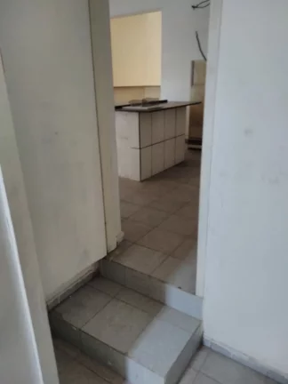 Imagem Salão comercial para alugar no bairro Parque Jaçatuba - Santo André/SP