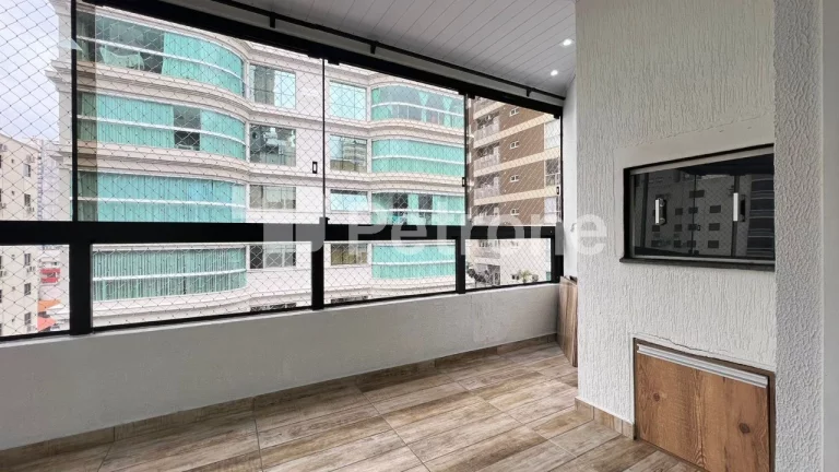 Imagem APARTAMENTO RESIDENCIAL em ITAPEMA - SC, meia praia