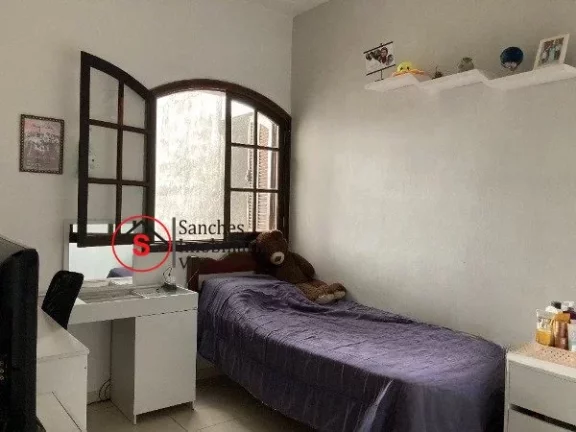 Imagem VENDA SOBRADO DE VILA NA MOOCA Rua tranquila e totalmente residencial, com monitoramento de câmeras Excelente localização, próximo a Igreja N. SRA. Do