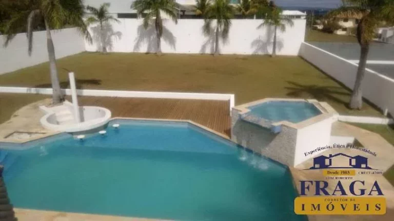 Imagem CASA COND. FECHADO C/ 530M² | 4 SUÍTES | 6 VAGAS