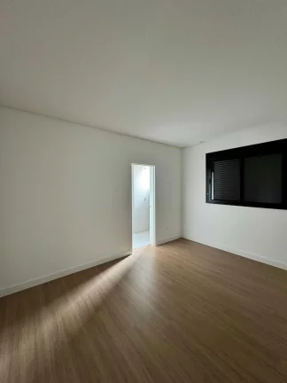 Imagem Apartamento com 4 suítes e 3 vagas de garagem em na Alameda Rio Branco Blumenau