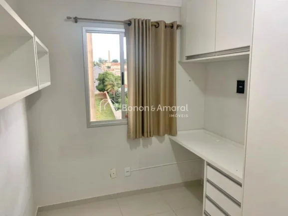 Imagem Localizado entre os Shoppings Iguatemi e Galleria, este apartamento une conforto e praticidade. A re...