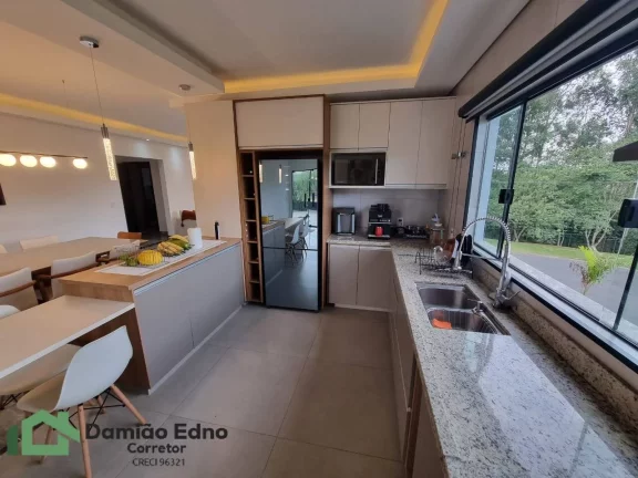 Imagem Casa cond. campos do Conde Brag paulist, 3 dor. e 4 wc, Ac 234 m² At 464m²