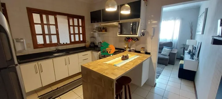 Imagem Casa para Venda em São Roque, Jardim Villaça, 3 dormitórios, 1 suíte, 2 banheiros, 1 vaga