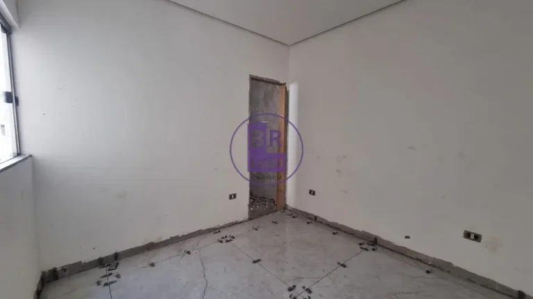 Imagem Casa Nova à Venda na zona leste em Londrina