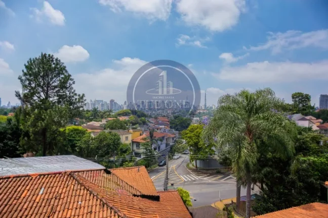 Imagem Imóvel de Luxo em Perdizes: Apartamento de 4 Quartos e 3 Suítes com 212m², 2 Salas e 4 Vagas de Garagem