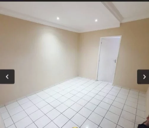 Imagem Sobrado com 3 dormitórios à venda, 130 m² por R$ 430.000,00 - Cidade Morumbi - São José dos Campos/SP
