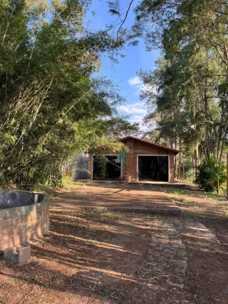 Imagem Sítio com 2 dormitórios à venda, 3500 m² por R$ 2.200.000,00 - Copaco - Arujá/SP