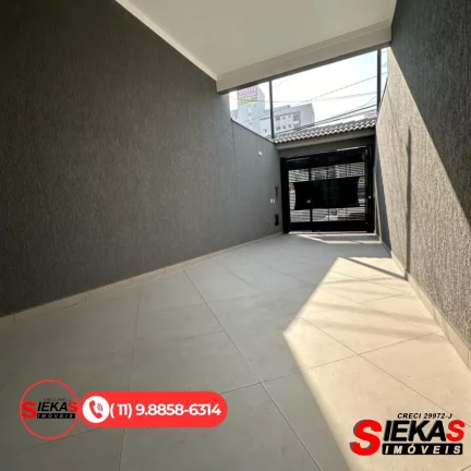 Imagem Imperdível: Casa à venda em São Paulo-SP, na Vila Ré, com 3 quartos, 1 suíte, 2 salas, 3 banheiros, 2 vagas e 126m².