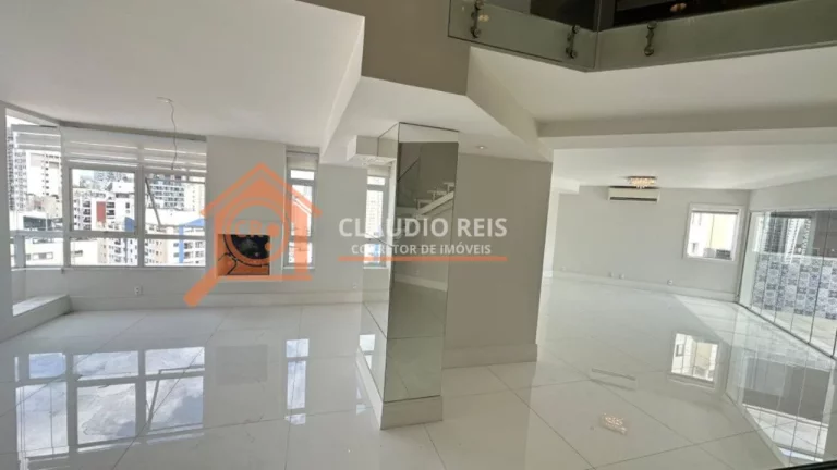 Imagem Cobertura Duplex com 3 Quartos à venda, 250m² - Vila Nova Conceição