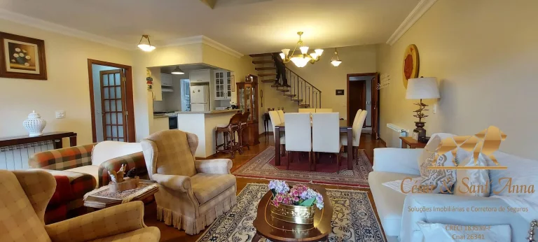 Imagem Lindo Apartamento Duplex e com ótima localização em Campos do Jordão-SP