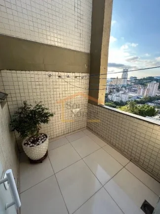 Imagem Apartamento Duplex com 164m², dispõe de 4 dormitórios, sendo 2 suítes, 3 com armários planejado...