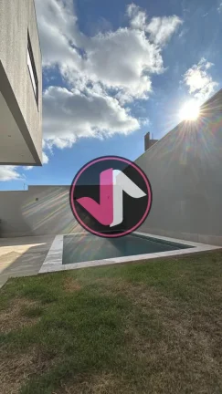 Imagem Lindo Sobrado no Brisas Condomínio Horizontal Este belíssimo sobrado une modernidade, conforto e s...