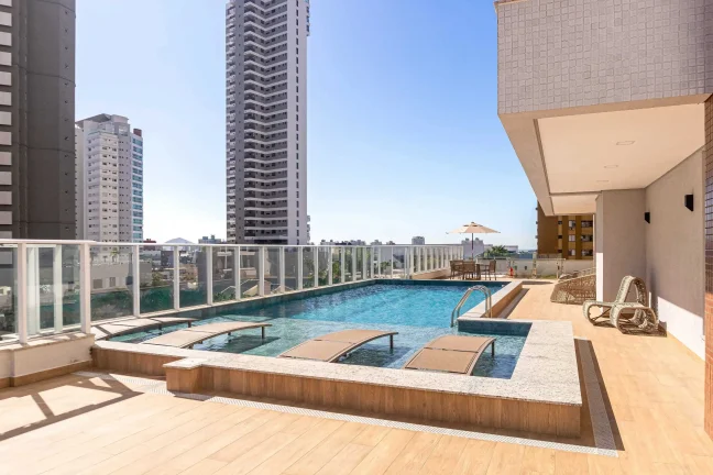 Imagem Apartamento com 3 suítes e 3 Vagas de Garagem no Centro Itajaí/SC