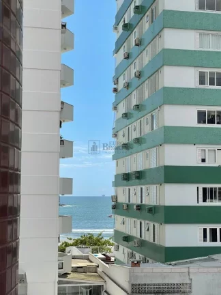 Imagem Apartamento Quadra Mar com 3 suítes à venda no Centro de Balneário Camboriú/SC