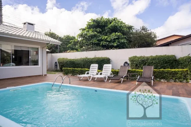 Foto do imóvel: Casa linda, confortável e com piscina na praia do Campeche
