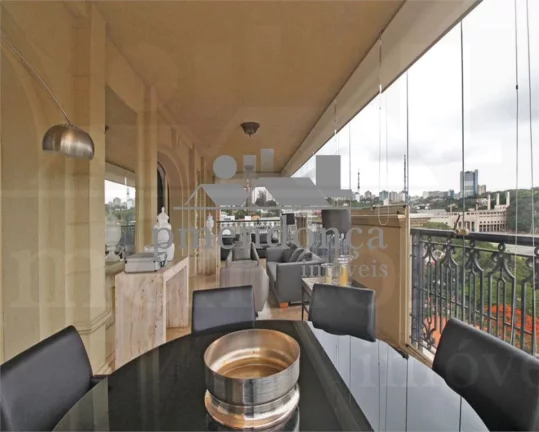 Imagem Apartamento com 700m² em prédio Nobre de Higienópolis.