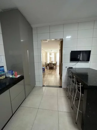 Imagem SOFISTICAÇÃO EM CADA DETALHE – CASA TRIPLEX NO MONTE VERDE, BETIM