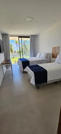 Imagem Imóvel à venda: Casa em Condomínio com Piscina no bairro GUARAJUBA, Camaçari - 422m²