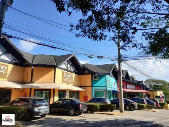 Imagem Centro comercial ao Lado da Rodovia Raposo Tavares em Cotia SP