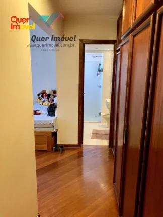 Imagem Oportunidade no Centro de Ribeirão Preto-SP: Apartamento de 3 quartos no Edifício Exclusivo com 2 suítes, 3 salas, 3 banheiros, 2 vagas de garagem e 176,00 m². Quer Imóvel Negócios Imobiliários.