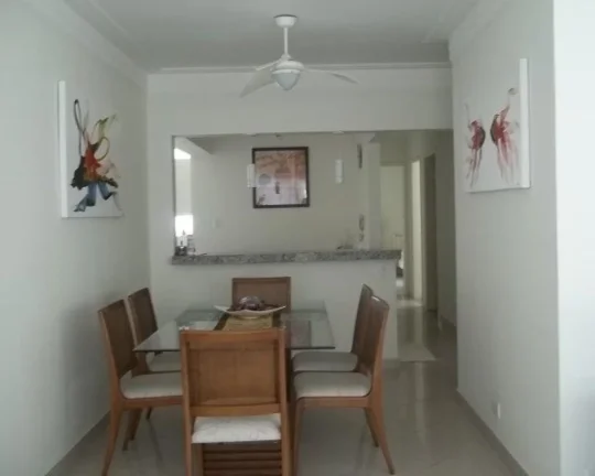 Imagem Apartamento à venda no Guarujá na Praia das Pitangueiras.
