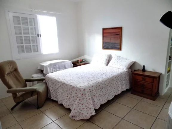Imagem Casa a venda de 04 quartos no Bairro Jardim ParaÃ­so!

Estuda permuta por aptos de 2 quartos com suÃ...