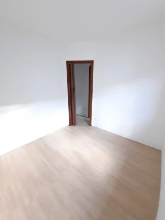 Imagem Sobrado com 2 dormitórios à venda, 48 m² por R$ 220.000,00 - Vila João Ramalho - Santo André/SP