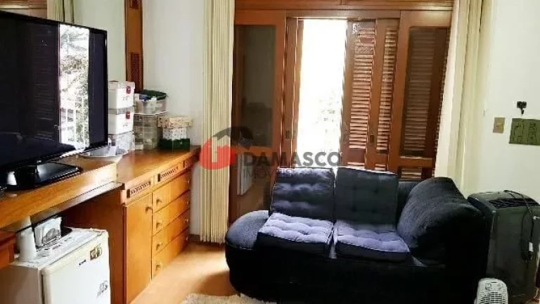 Imagem Sobrado à venda 3 Quartos, 3 Suites, 5 Vagas, 326M², Santa Maria, Santo André - SP