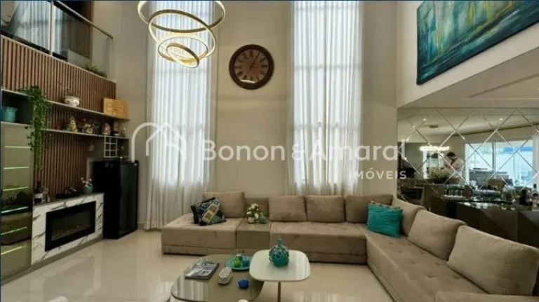 Imagem Campinas, próxima ao Alphaville. Com 340m² de área construída, esta casa oferece uma combinaçã...