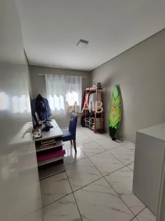 Imagem Imperdível! Apartamento à venda em Ingleses Norte, Florianópolis-SC: 2 quartos, 1 suíte, 1 sala, 2 banheiros, 2 vagas de garagem.