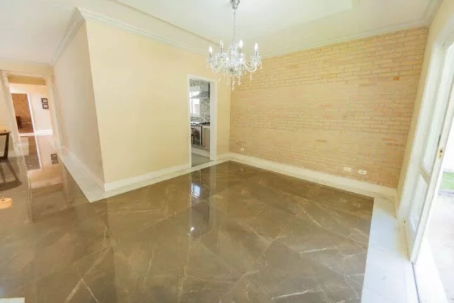 Imagem Casa com 360 m² - 3 suítes, em condomínio na Granja Viana!!!