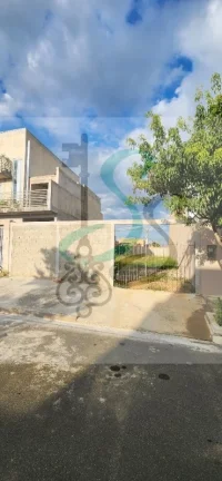Imagem Venda de terreno no Parque Dom Pedro II, Campinas Terreno plano, murado, localizado na rua principal do bairro. Área útil 200 m² sendo 8 m² de fre