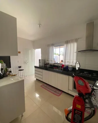 Imagem Casa De 2/4 C Suite No Jardim Veneza